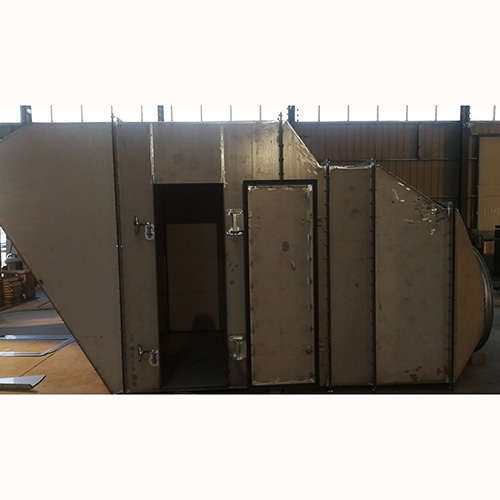 不鏽鋼初效、中效過（guò）濾（lǜ）箱--大型過濾箱