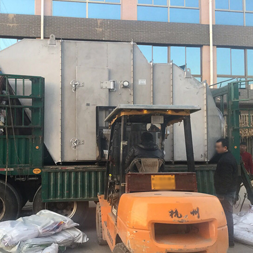 不鏽鋼初效、中效過（guò）濾箱--大型（xíng）過濾箱