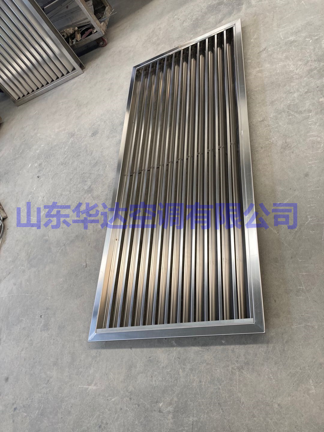不（bú）鏽鋼防雨百葉