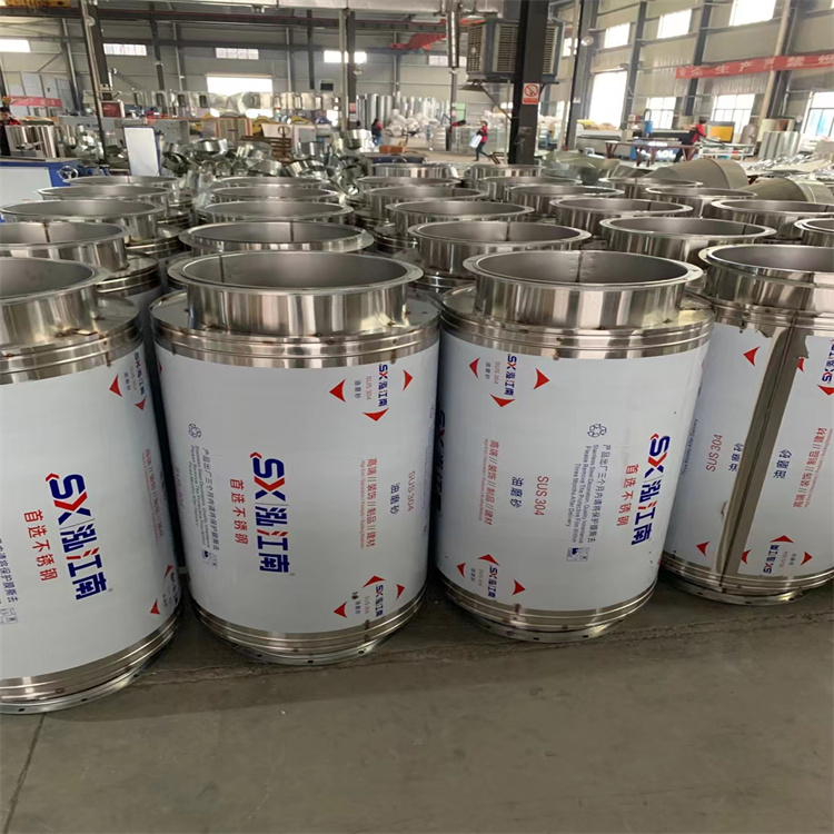 不鏽鋼風管廠家加工全（quán）滿焊不鏽鋼風管 共板不（bú）鏽鋼風管 插條不鏽鋼風管（guǎn）